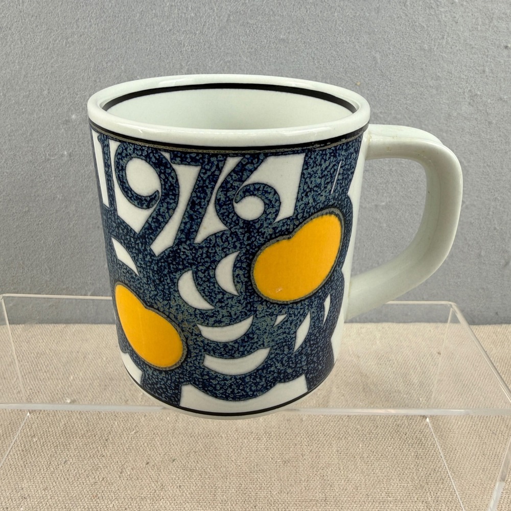 Vtg Royal Copenhagen 1976 Annual Mug Large Silver Plate